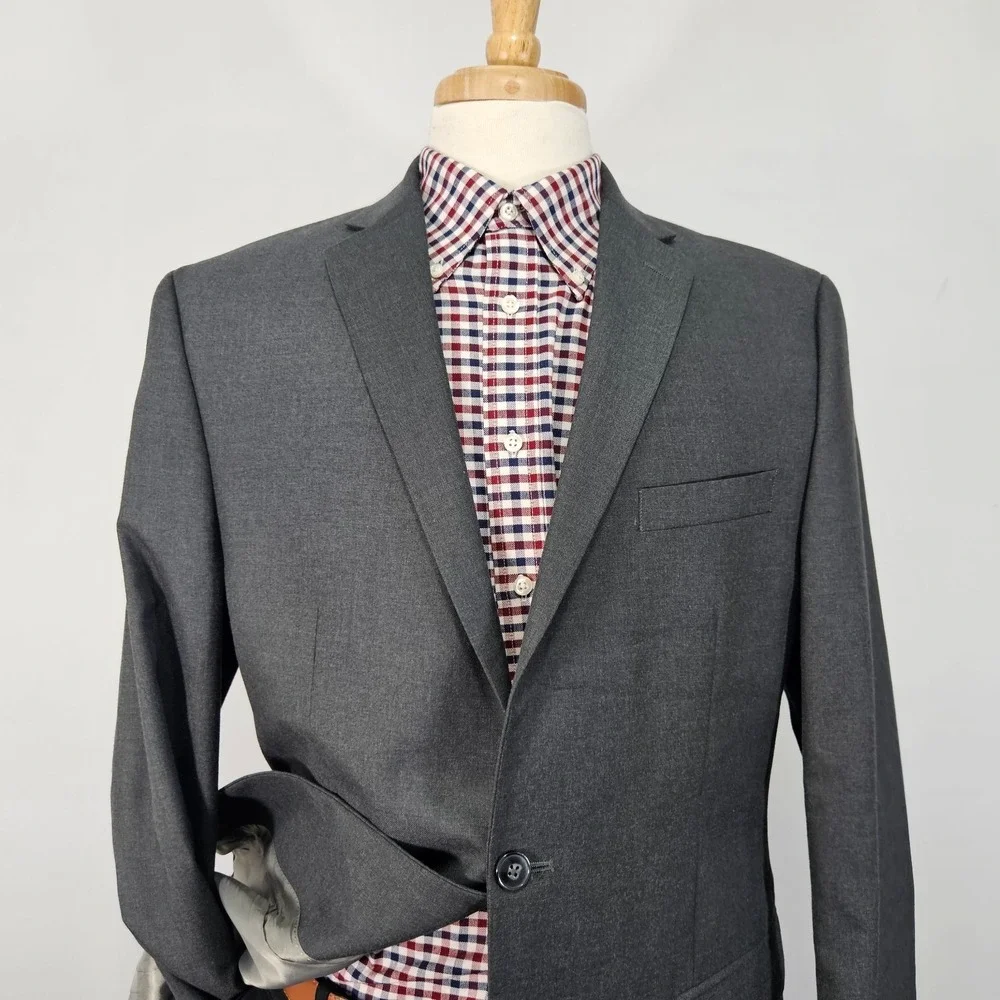 Calvin Klein Men's Sport Coat Blazer Two‎ Button Gray Twill Poly Rayon Size 42R